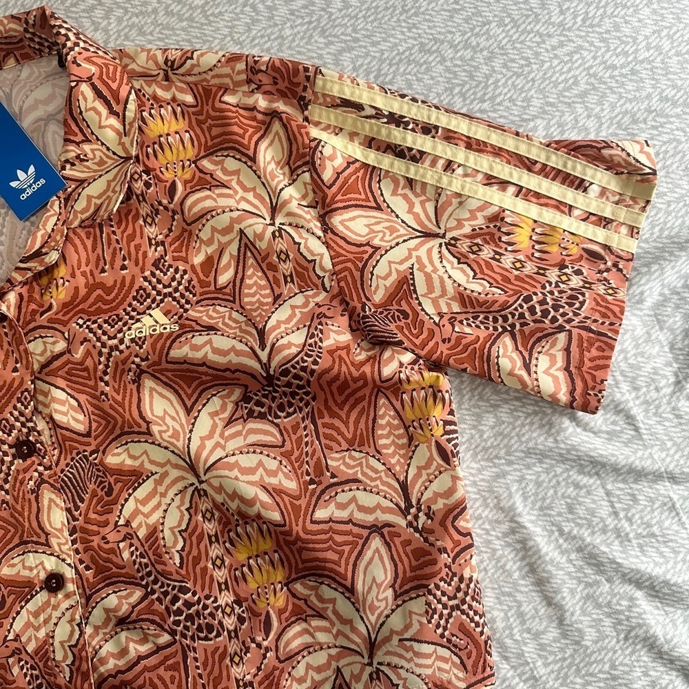 Adidas x FarmRio Orange Button Down Crop Shirt NEW - Picture 5 of 9